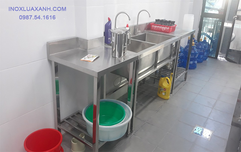 giá của bếp công nghiệp
