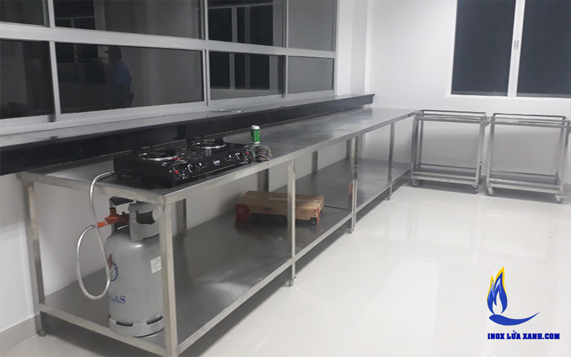 Thiết bị bếp inox công nghiệp